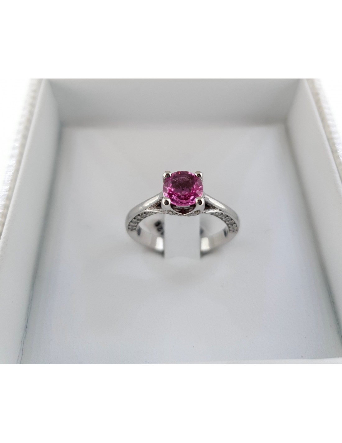 Bague saphir diamants Bague saphir diamants